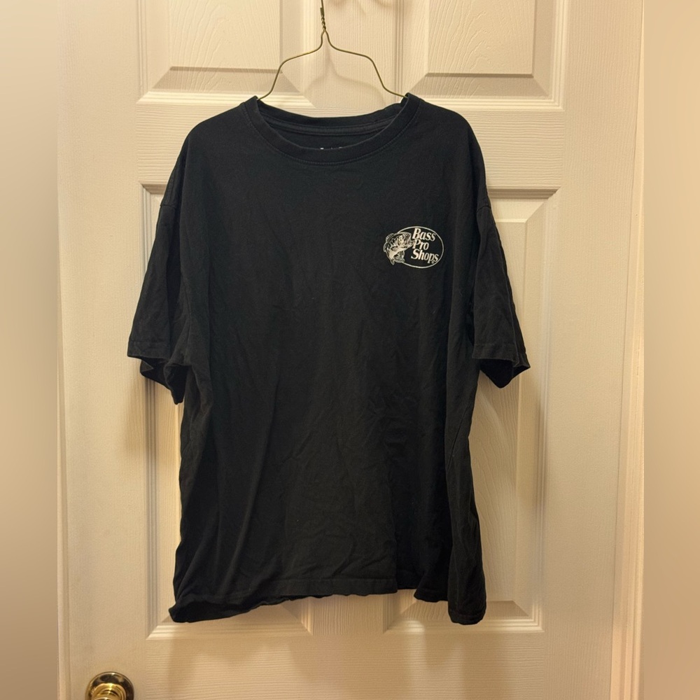 Bass Pro Shops Black Short Sleeve Tee